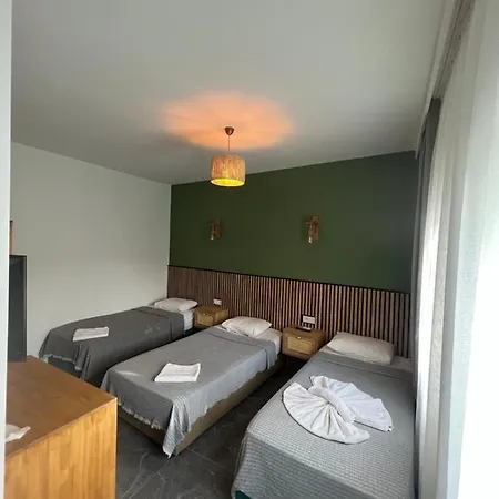 Rueya Boheme Hotel *