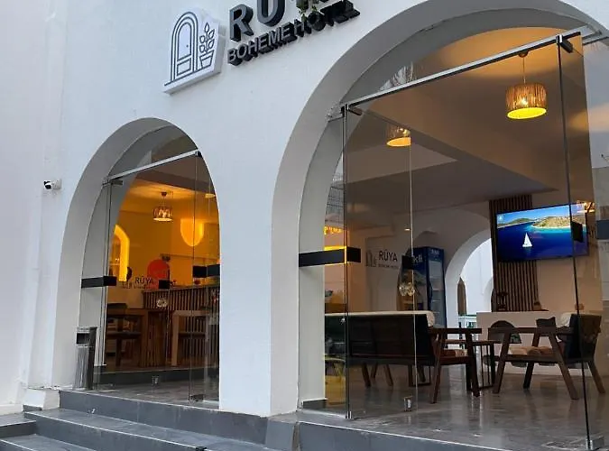 Rueya Boheme Hotel 4*