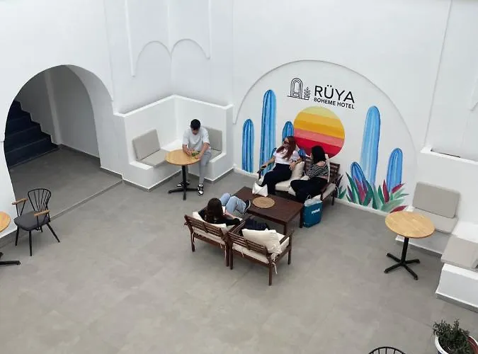 Hotel Rueya Boheme 4*