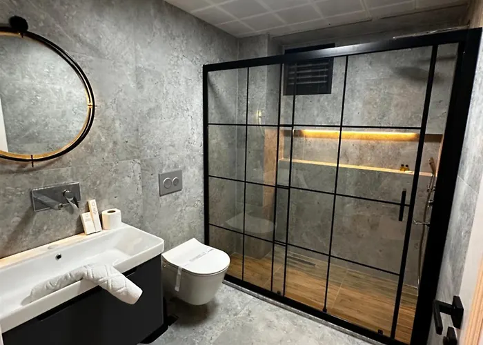 Rueya Boheme Hotel 4*